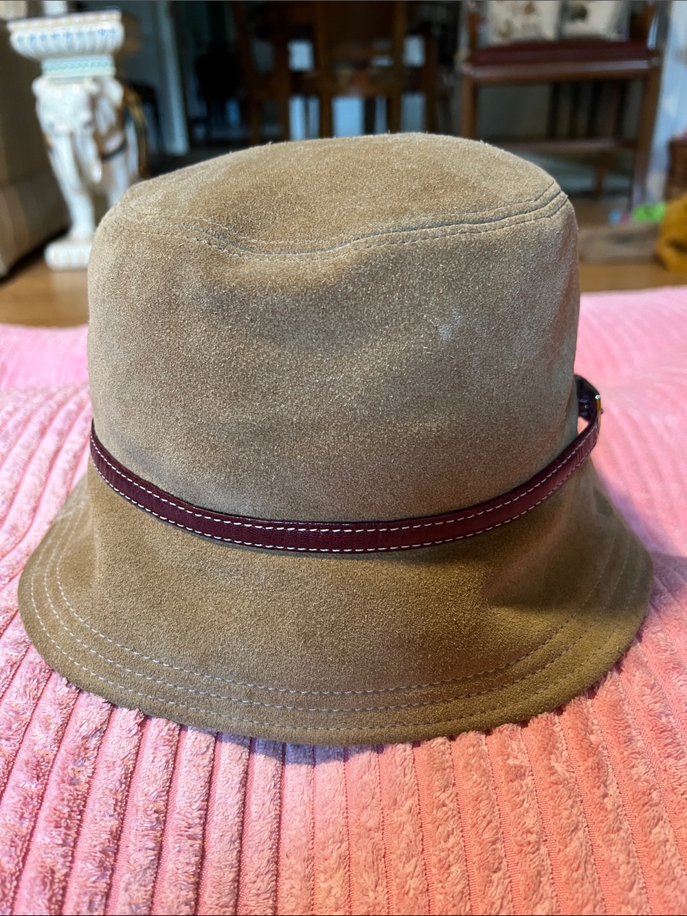 Coach Vintage Soho Bucket Hat - Picture 4 of 9
